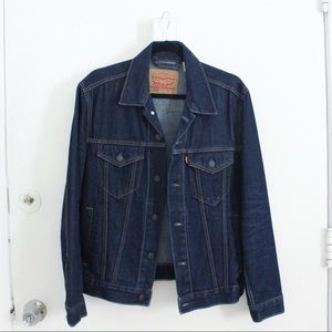 Levi’s denim trucker jacket